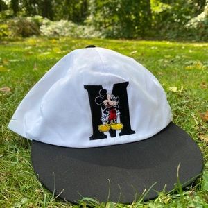 SOLD Large-M vintage Mickey embroidered snapback